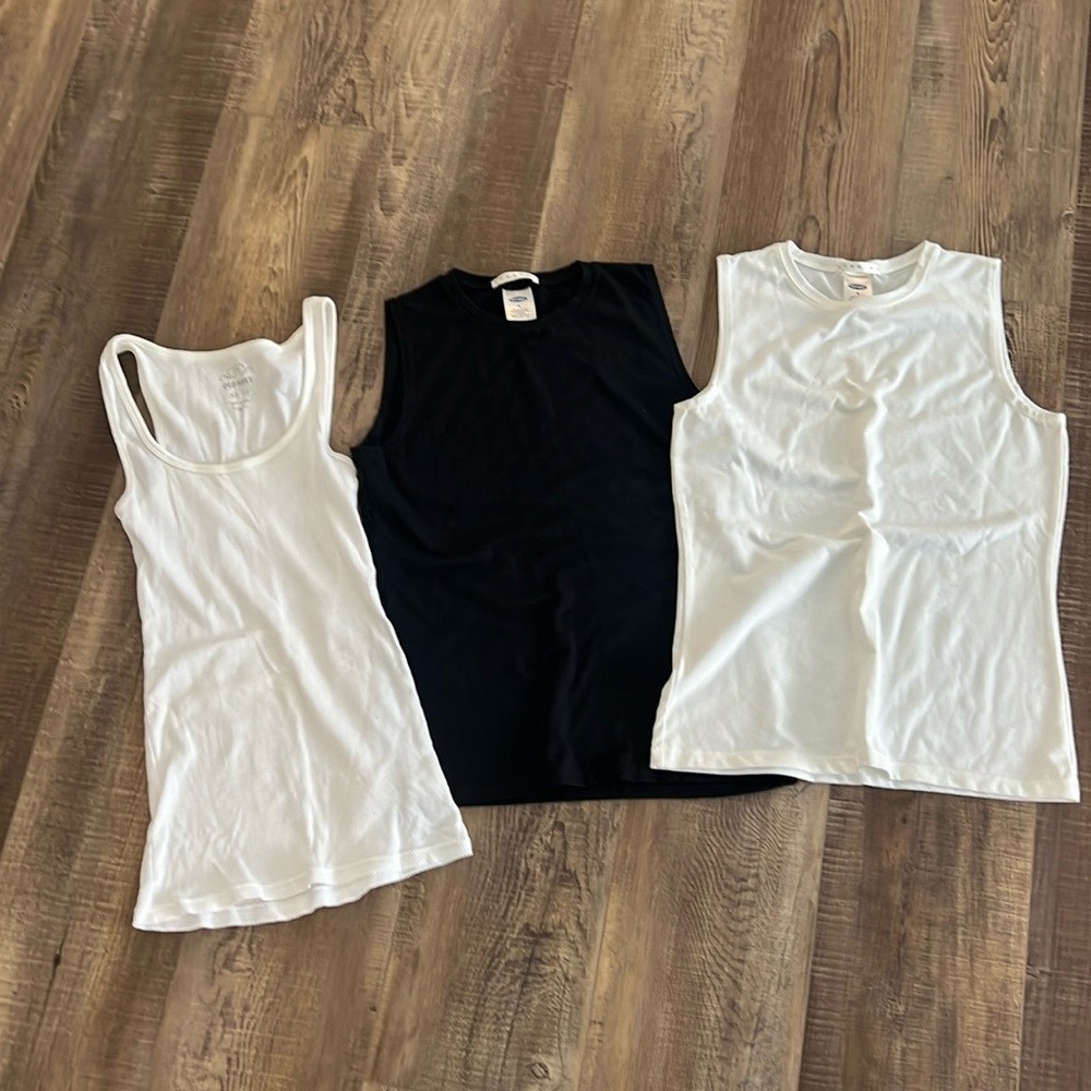 Women’s old navy tank tops
